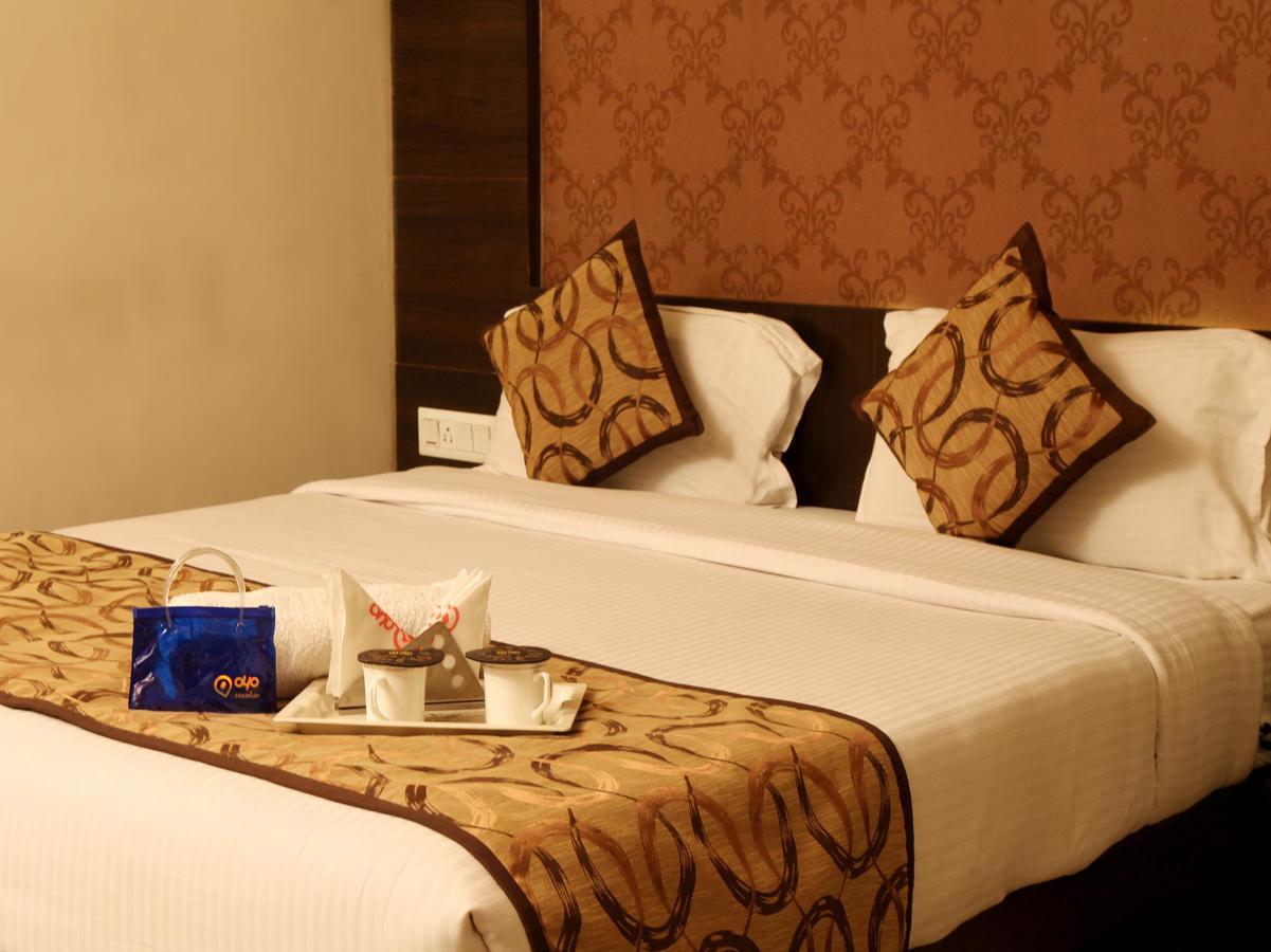 Oyo 905 Galaxy View Hotel Allāhābād Junction Eksteriør bilde