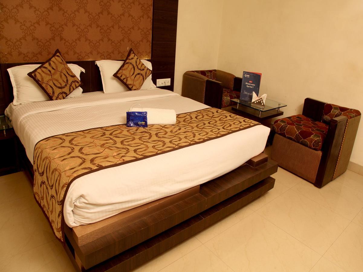 Oyo 905 Galaxy View Hotel Allāhābād Junction Eksteriør bilde